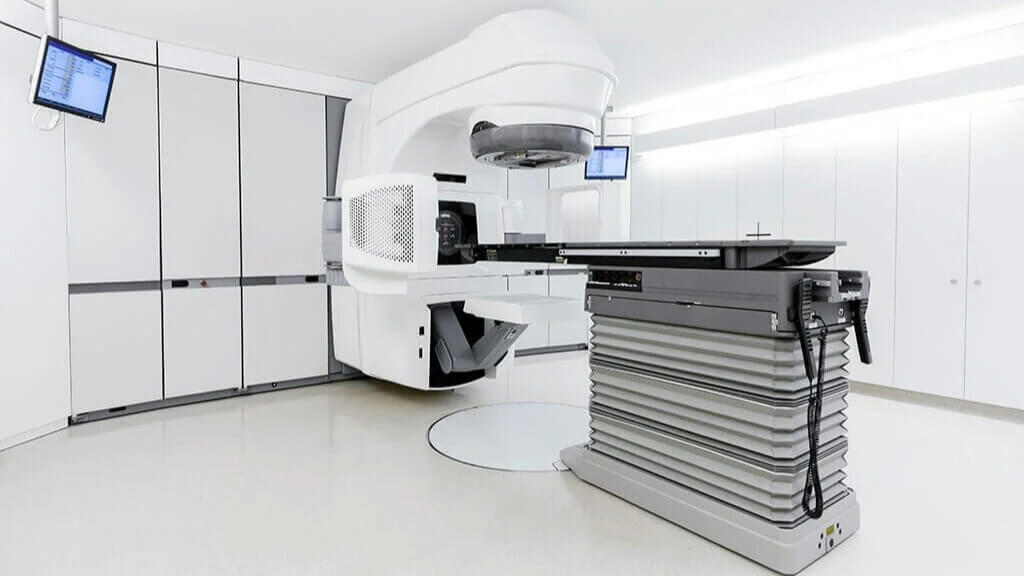 Radiation therapy for stage 4 pancreatic cancer treatment in Germany showing advanced radiotherapy technology from Booking Health
